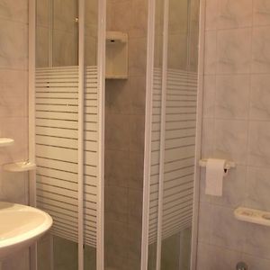Camera con letto queen size